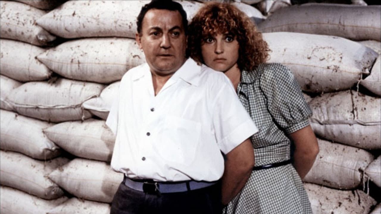 Coluche et Valérie Mairesse dans Banzaï Coluche et Valérie Mairesse dans Banzaï