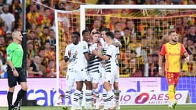 Le capitaine rennais Bourigeaud égalise sur pénalty face à Lens.