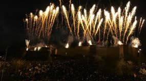 Un spectacle pyrotechnique a eu lieu lors de la soirée d'inauguration du millénaire de Caen