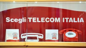 La proposition, qui nécessitait deux tiers des voix, n'a reçu que 62,5% des suffrages. Vivendi détient 20,53% du capital de Telecom Italia, mais pesait plus lourd à l'assemblée de mardi, où seuls 55,66% du capital étaient représentés.