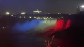 14-Juillet: les Chutes du Niagara illuminées aux couleurs de la France