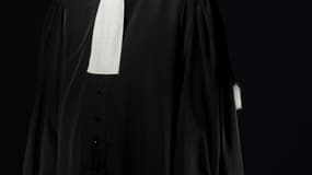 Une robe d'avocat. Image d'illustration