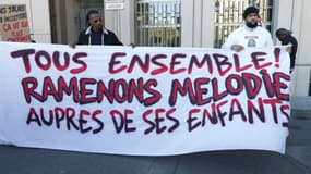 Les proches de Mélodie, et des anonymes, se sont rassemblés ce samedi 18 novembre, deux semaines après la disparition de la trentenaire.