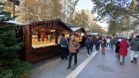 En 2023, le marché de Noël de Marseille est déplacé sur la Canebière.