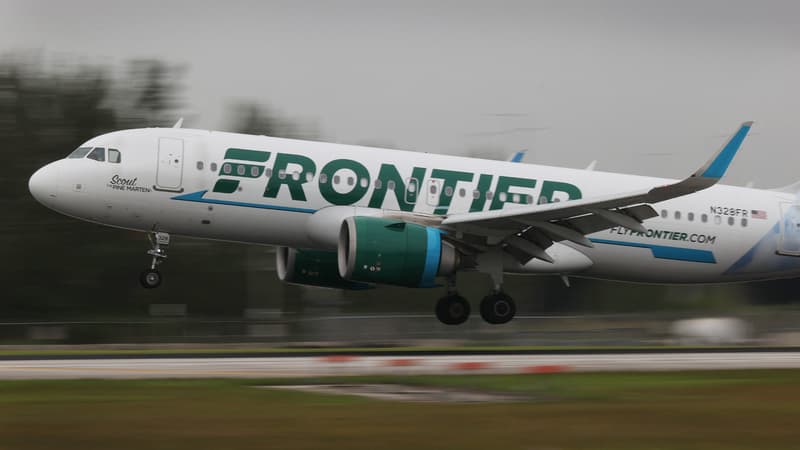 Piéton percuté par un avion sur l'aéroport de Denver: les autorités américaines concluent qu'il s'agit d'un suicide