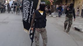 Un Syrien suspecté d'avoir appartenu à la branche syrienne d'Al-Qaïda, le Front al-Nosra, a été arrêté en Allemagne pour "crime de guerre" - 22 janvier 2016