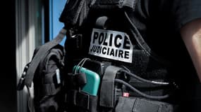 Un badge de la police judiciaire (image d'illustration). 