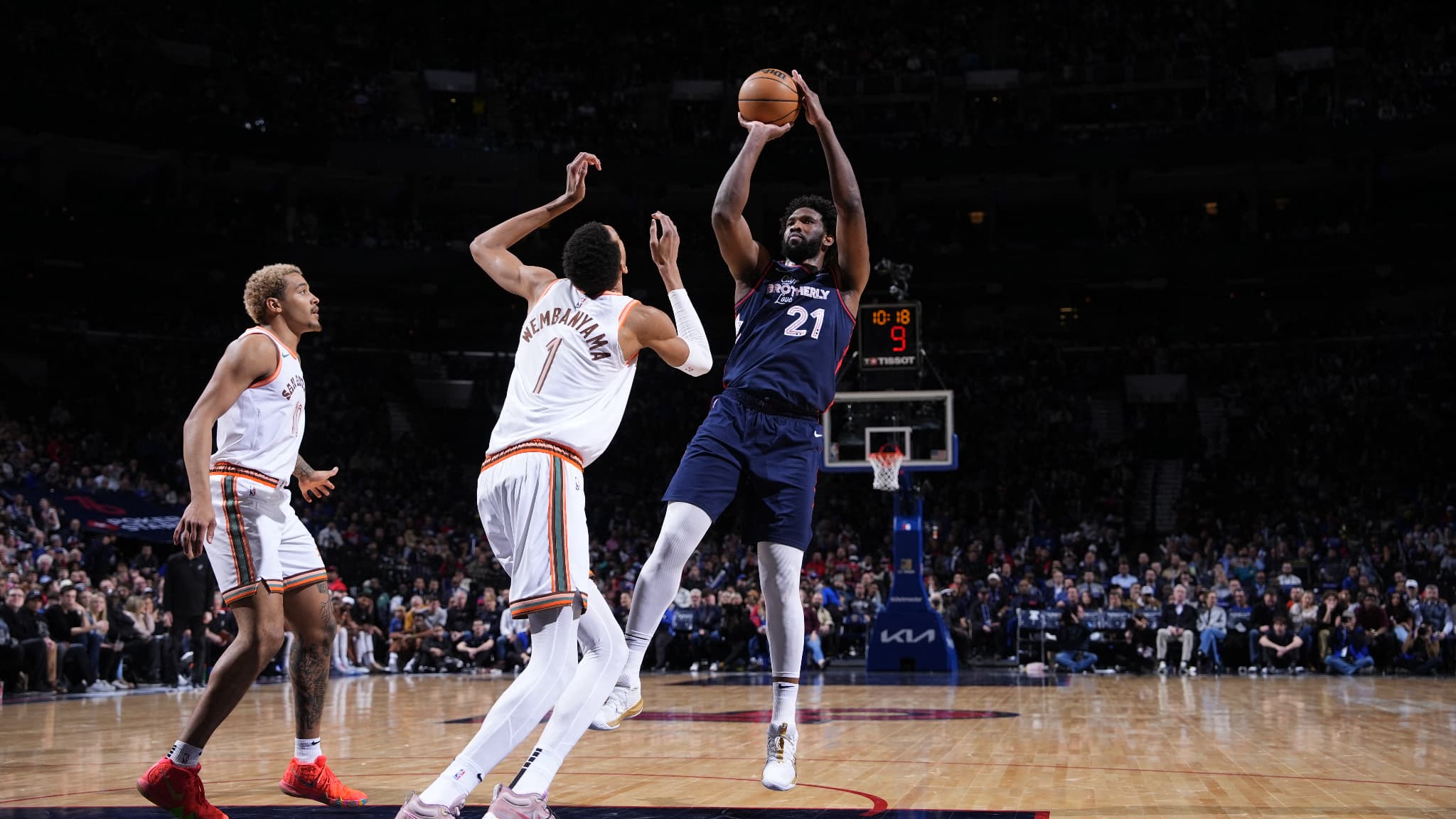 NBA: Exceptionnel Joel Embiid, Auteur De 70 Points Face Aux Spurs De ...