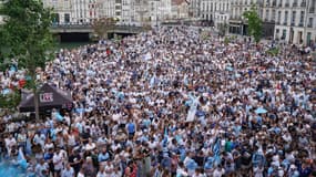 Les supporters de Bayonne lors de la réception à la mairie, le 6 juin 2022.