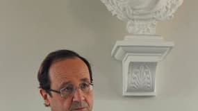 François Hollande promet qu'une loi autorisant le mariage homosexuel sera votée "au plus tard au printemps 2013" s'il est élu président la République en mai prochain. /Photo prise le 20 mars 2012/REUTERS/Philippe Wojazer