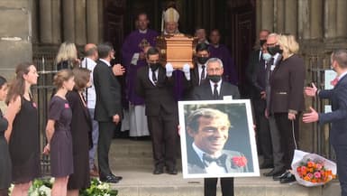 Les obsèques de Jean-Paul Belmondo se terminent