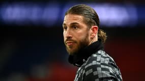 L'Espagnol Sergio Ramos avant le match de Ligue 1 entre le Paris SG et Reims au Parc des Princes, à Paris, le 23 janvier