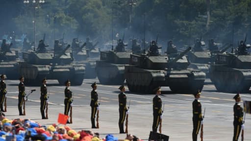 Défilé militaire place Tiananmen, le 3 septembre 2015 à Pékin pour marquer le 70e anniversaire de la victoire de 1945 contre le Japon Défilé militaire place Tiananmen, le 3 septembre 2015 à Pékin pour marquer le 70e anniversaire de la victoire de 1945 contre le Japon