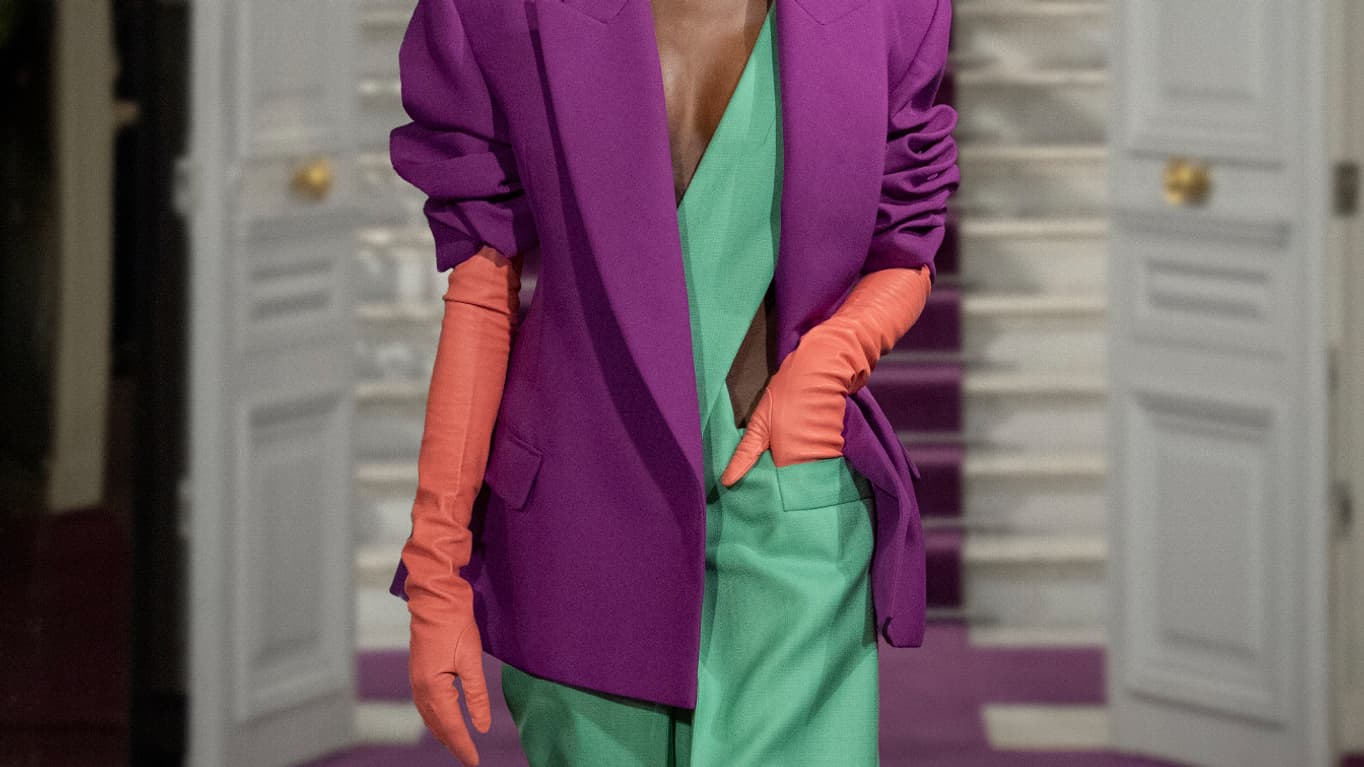 Valentino défilé couture printemps-été 2024. Valentino défilé couture printemps-été 2024.