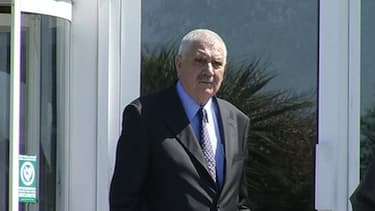 Depuis le redressement judiciaire de son entreprise,Charles Doux est dans le collimateur du gouvernement