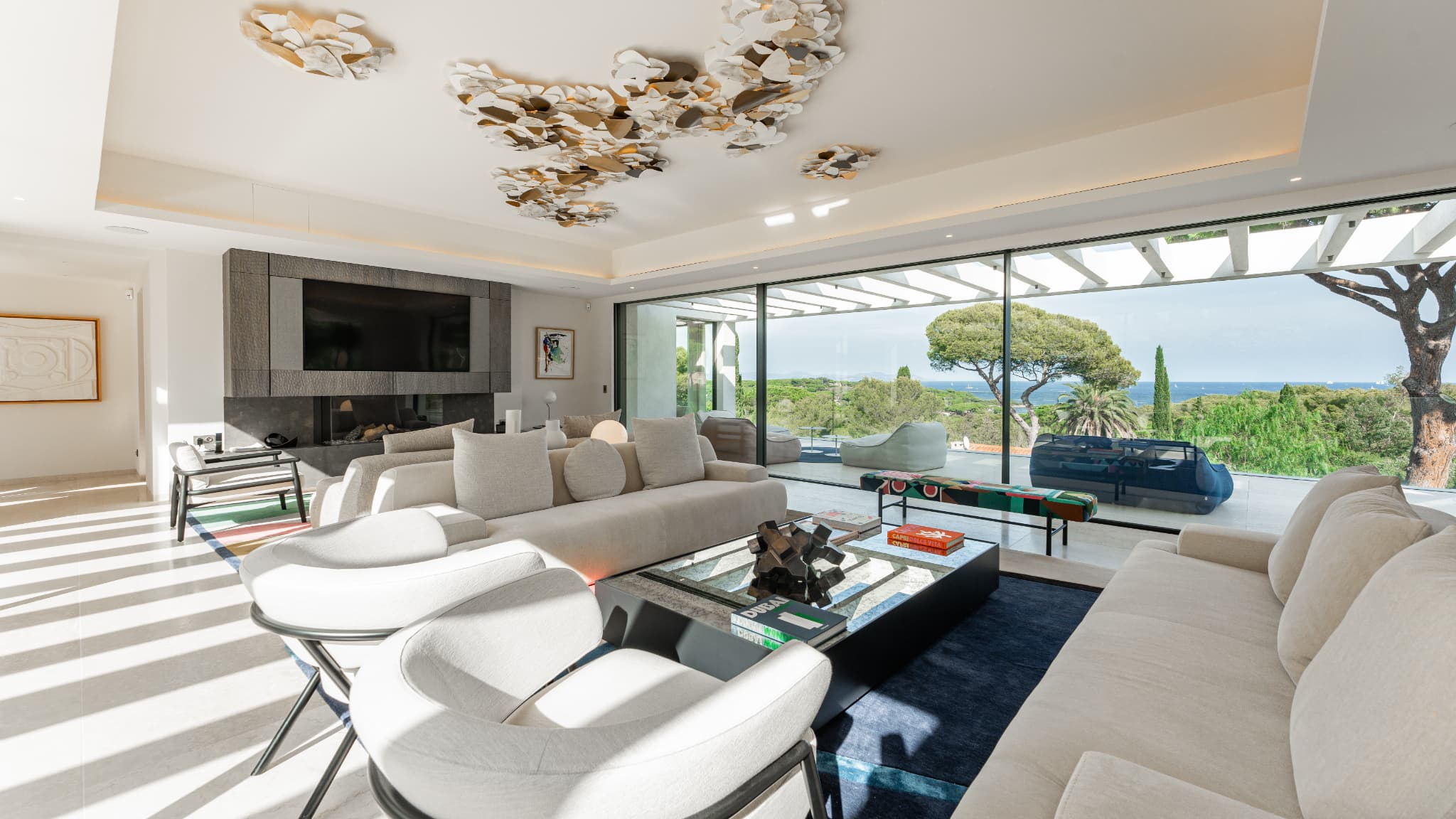 Modern Capon : deux villas contemporaines à Saint-Tropez.