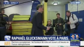 Européennes: Raphaël Glucksmann a voté dans le 10e arrondissement de Paris