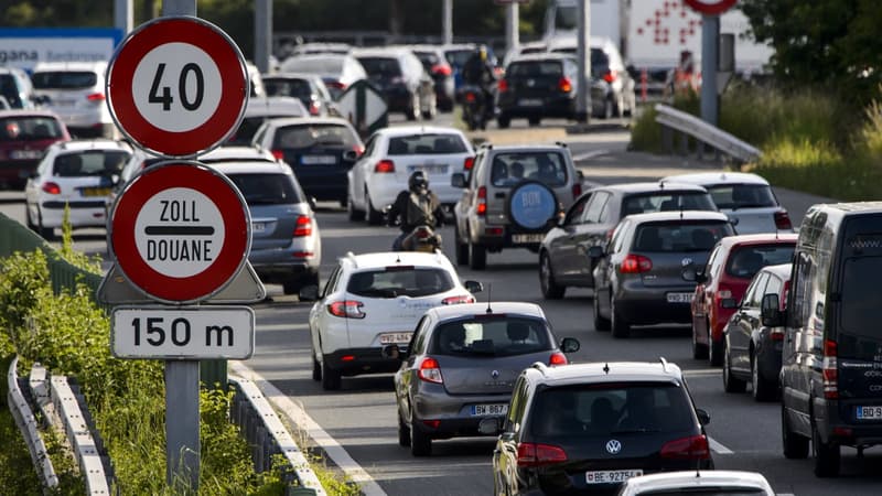 Des embouteillages à la frontière franco-suisse