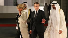 Emmanuel Macron en visite à Abu Dhabi avec son épouse Brigitte Macron, le 8 novembre 2017.