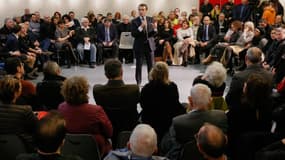 Emmanuel Macron, lors d'un débat avec des habitants de Bourg-de-Péage (24 janvier 2019)