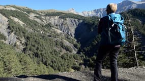 Le site du crash de la Germanwings dans les Alpes-de-Haute-Provence a rouvert au public dimanche.