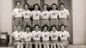 L'Equipe de France de basket en 1953, avec la numéro 9 Edith Tavert