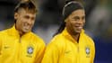 Neymar et Ronaldinho avec le Brésil