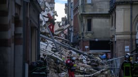 L'immeuble s'est effondré dans la nuit de vendredi à samedi dans le centre de Toulouse.