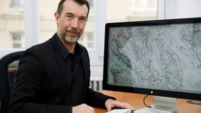 Jérôme Galon, chercheur en immunologie à l'Inserm, a inventé un outil qui prédit l'évolution des cancers chez chaque malade. 