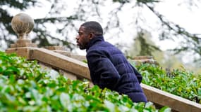 Ousmane Dembélé ne montera pas les marches avec ses coéquipiers ce lundi après-midi