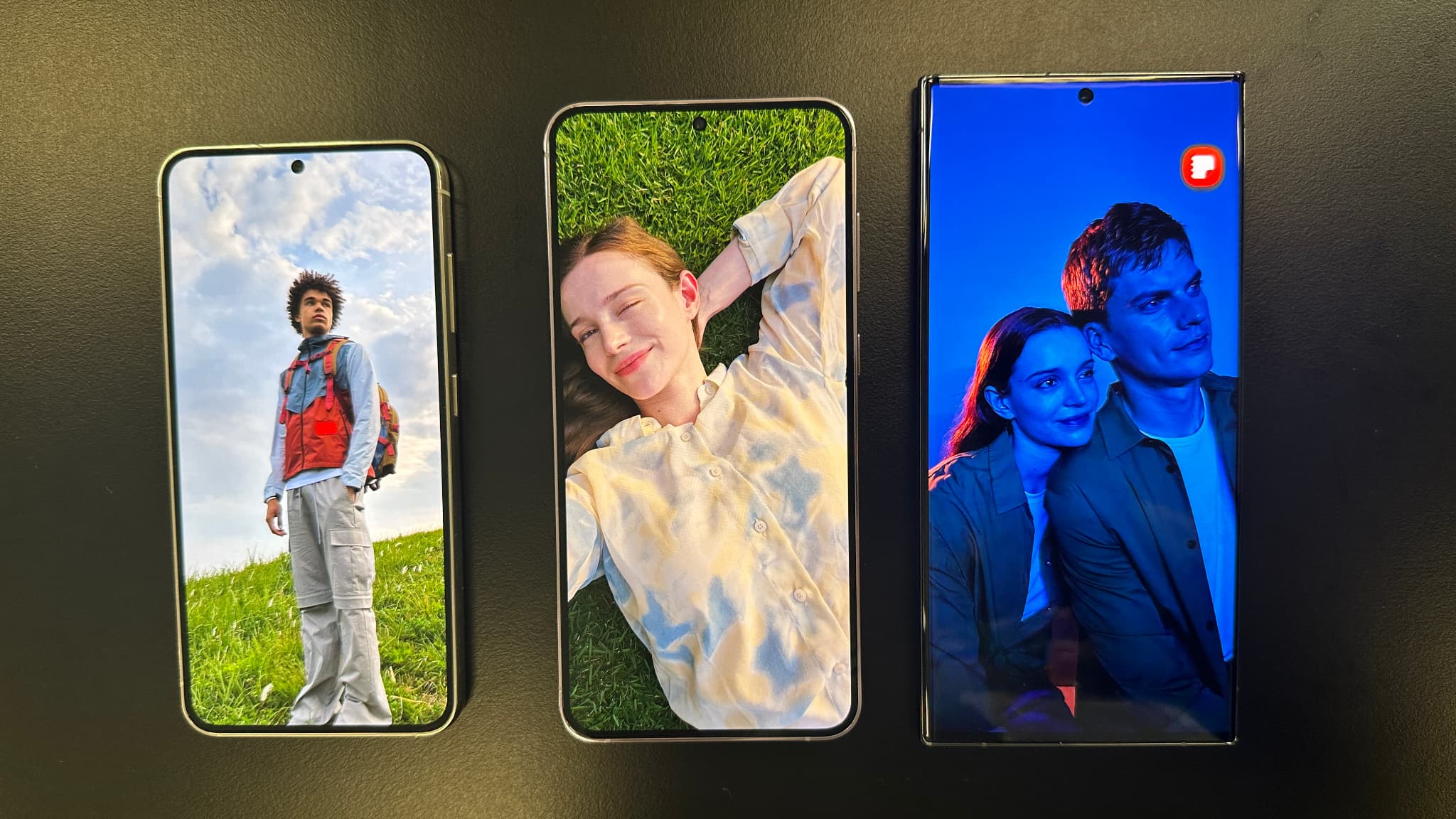 De gauche à droite: les Samsung Galaxy S23, Galaxy S23+ et Galaxy S23 Ultra