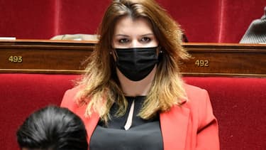 La ministre déléguée à la citoyenneté Marlène Schiappa le 30 mars 2021 à l'Assemblée nationale à Paris