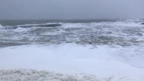 Tempête Ciara: la mer très agitée à Batz-sur-Mer - Témoins BFMTV