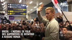 Brésil - L'accueil de folie des supporters de Botafogo à Keisuke Honda