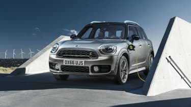 Le Countryman devient le premier modèle hybride rechargeable de Mini.