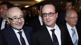 François Hollande a fait plusieurs déclarations, lundi soir, en marge du 30e dîner du Crif, à Paris.