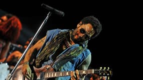 Lenny Kravitz sur la scène du Cognac Blues Passion le 2 juillet 2015.