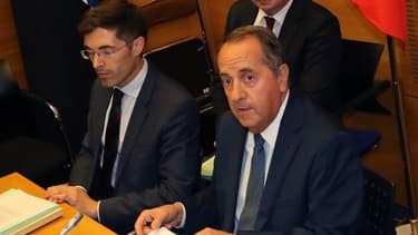 Le préfet de police de Paris, Michel Delpuech (à droite), lors de son audition devant la commission des Lois de l'Assemblée nationale le 23 juillet