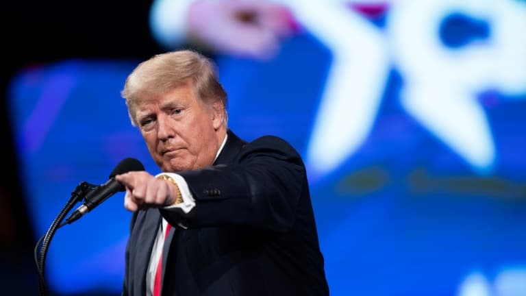 L'ancien président américain Donald Trump s'exprime le 11 juillet 2021 devant un rassemblement d'ultra-conservateurs à Dallas, au Texas