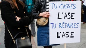 Manifestation le 7 mai 2024 à Paris afin de réclamer davantage de moyens pour l'Aide sociale à l'enfance (illustration)