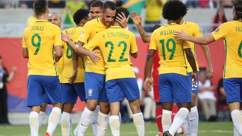 La joie de Coutinho et de ses partenaires brésiliens