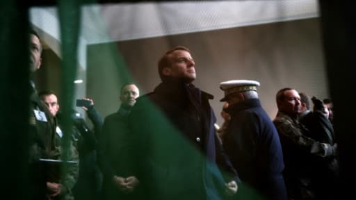 Le président Emmanuel Macron lors d'une visite au camp militaire de Mourmelon, près de Reims, le 1er mars 2018