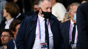 Le président lyonnais Jean-Michel Aulas lors du déplacement de son équipe à Paris au Parc des Princes, le 19 septembre 2021 