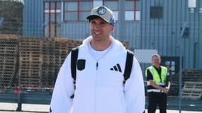 Emiliano "Dibu" Martinez avec sa casquette provocatrice contre la France avant PSG-Aston Villa, le 8 avril 2025