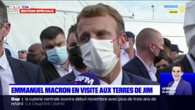 Macron "à la campagne ou en campagne?": "je suis auprès des agriculteurs, nous travaillons jusqu'au dernier moment"