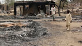 Reste d'un village pillé et détruit par des miliciens islamistes de Boko Haram, près de la ville de Baga dans le nord du Nigeria.