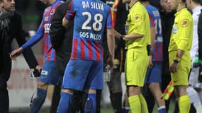 Tony Chapron lors du match Caen-Lens