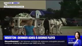 Le cercueil de George Floyd se dirige vers le cimetière, tracté par des chevaux