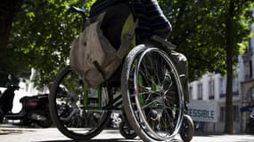 La ville de Marseille serait trop peu accessible aux personnes handicapées.