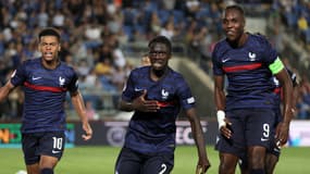 La joie des Français face aux Pays-Bas en finale de l'Euro U17 le 1er juin 2022.